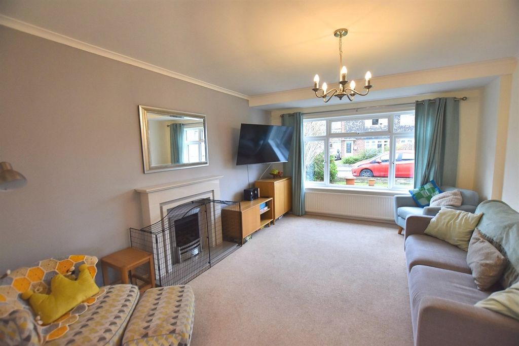 Property photo 2 of 19 Living Room