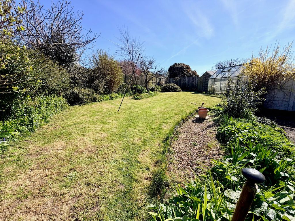 Property photo 2 of 24