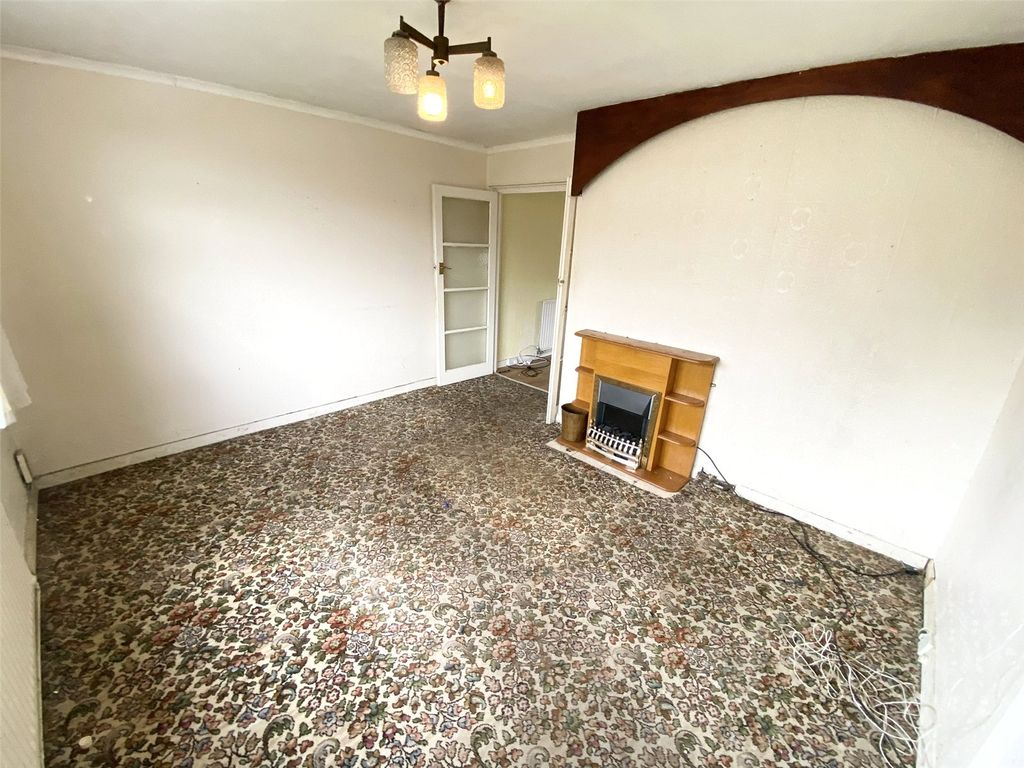 Property photo 3 of 16 Picture No. 06