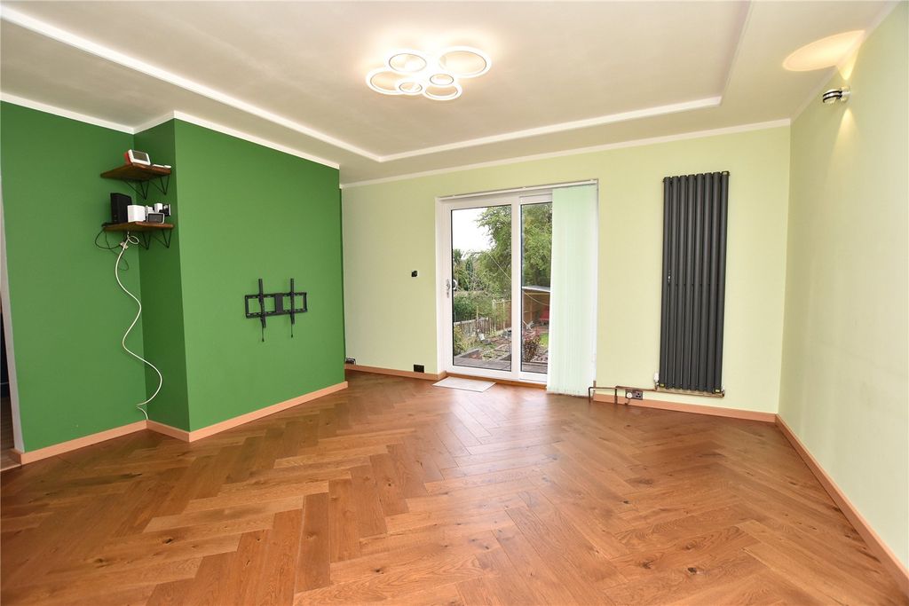 Property photo 3 of 15 Picture No. 28