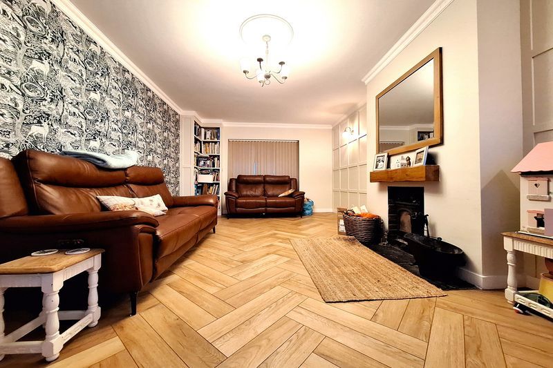 Property photo 3 of 23 Photo 23