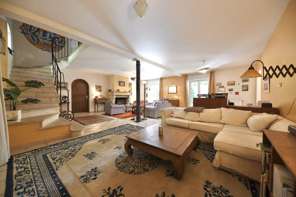 Property photo 3 of 29