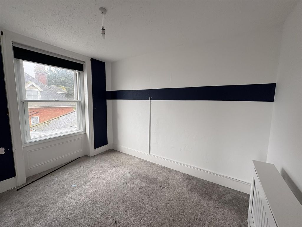 Property photo 3 of 8 Img_2739.Jpeg