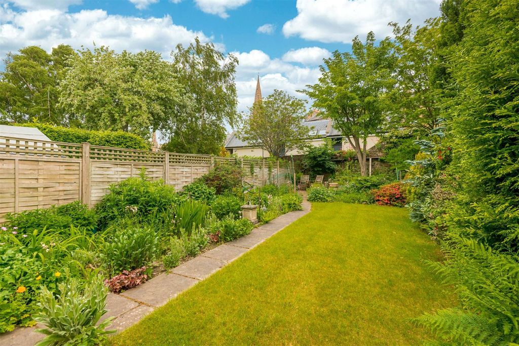 Property photo 2 of 20 Picture No. 48