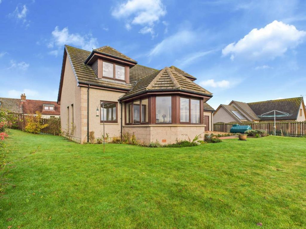 Property photo 2 of 39