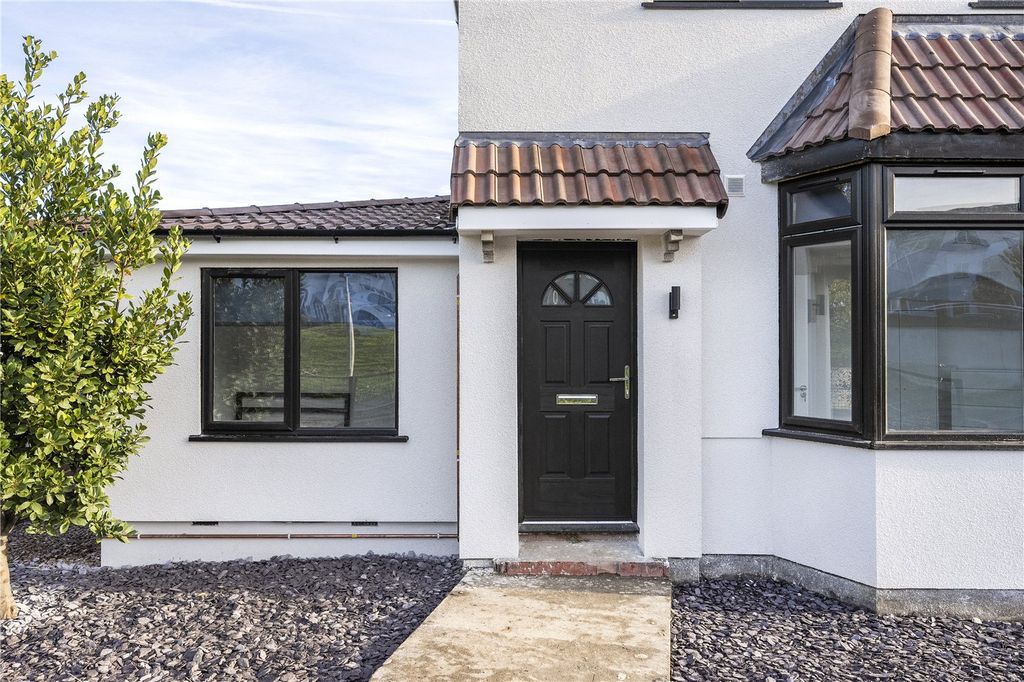 Property photo 1 of 18 Picture No. 09