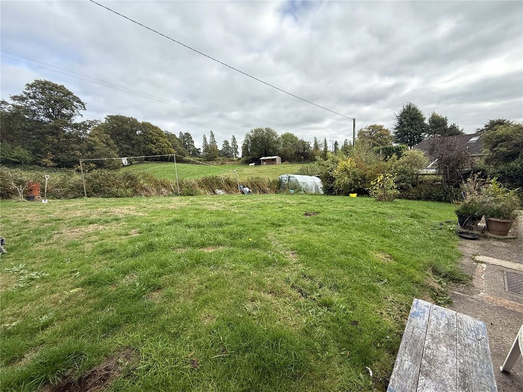 Property photo 2 of 15 Picture No. 14