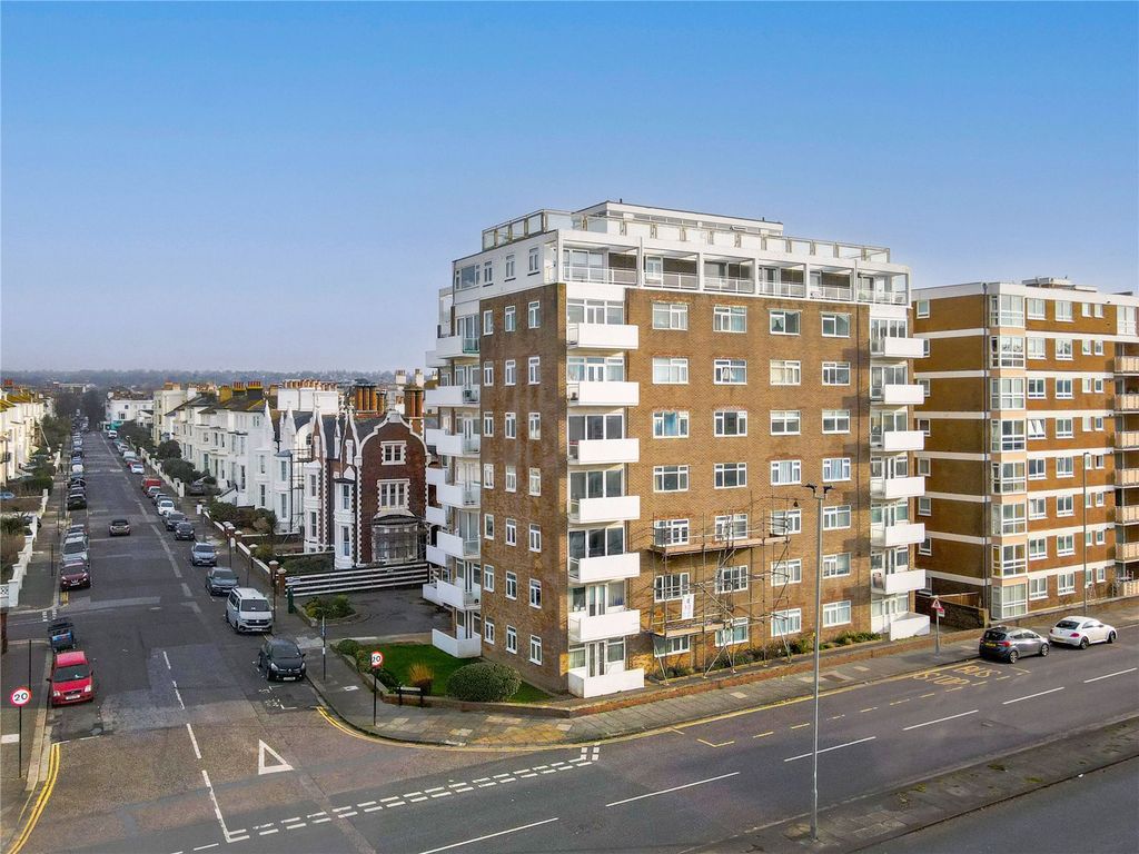 Property photo 3 of 23 Picture No. 28