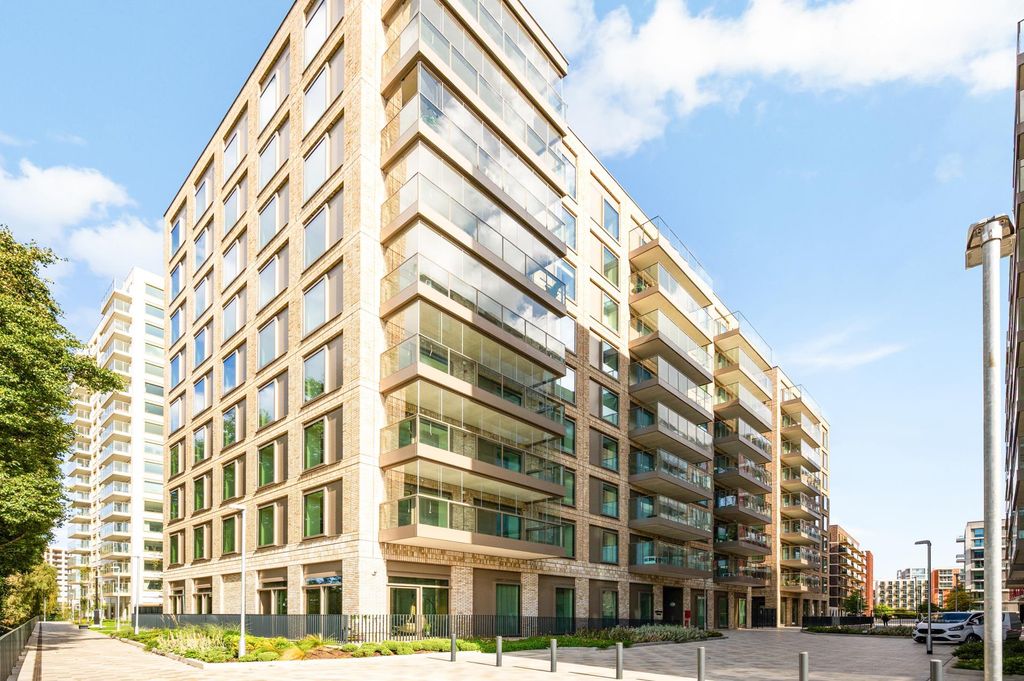 Property photo 2 of 14