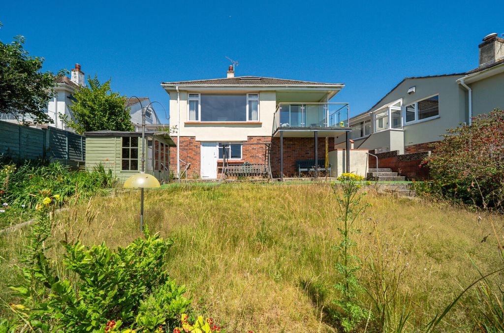 Property photo 2 of 24 1485137-6-6A46820...