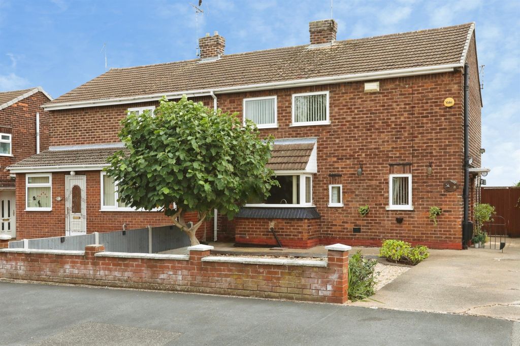 Property photo 1 of 12