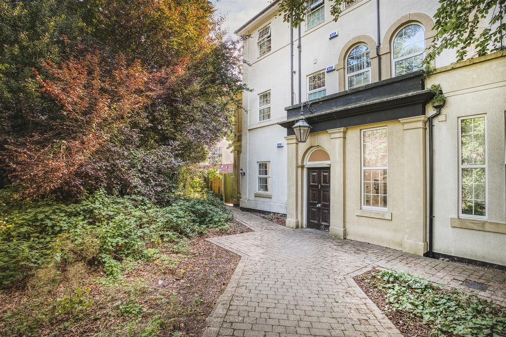 Property photo 1 of 16 316A7635_Hdr.Jpg