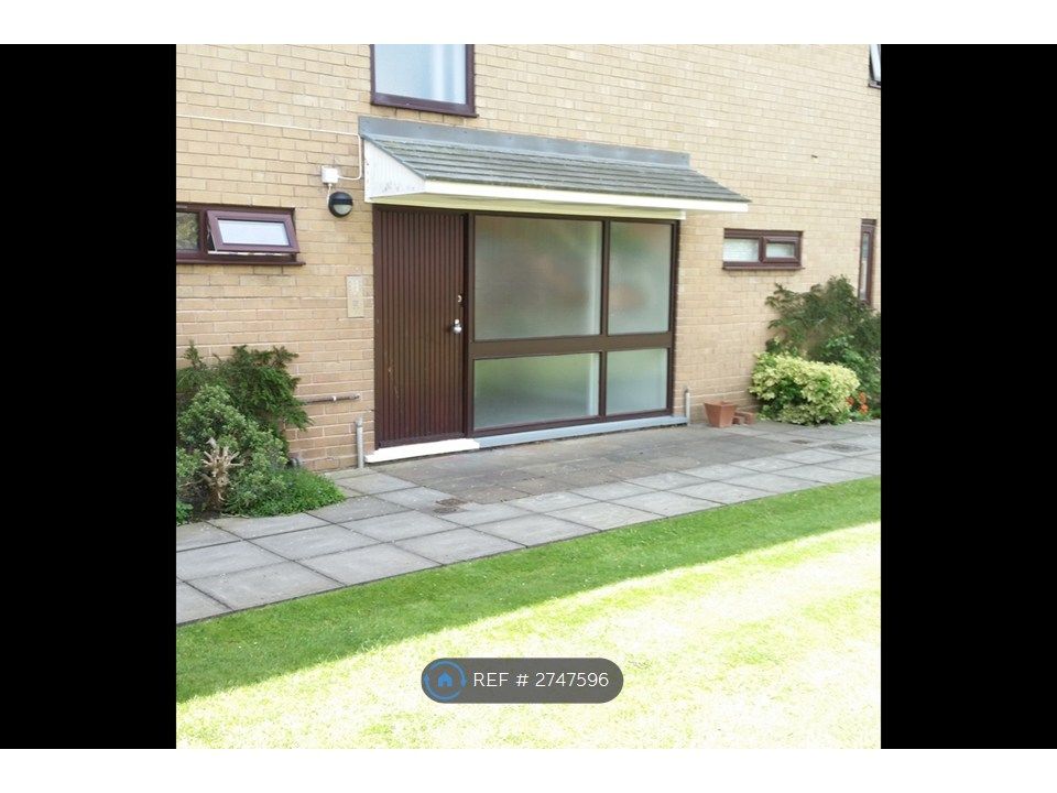 Property photo 2 of 10 Entrance