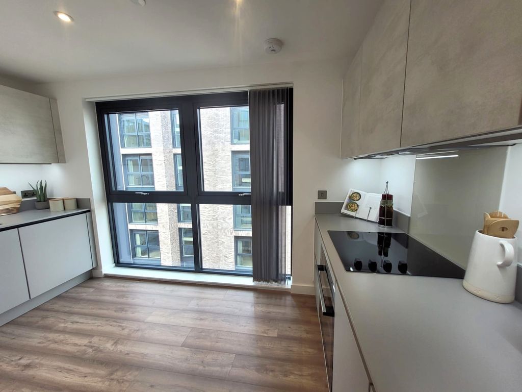 Property photo 3 of 6