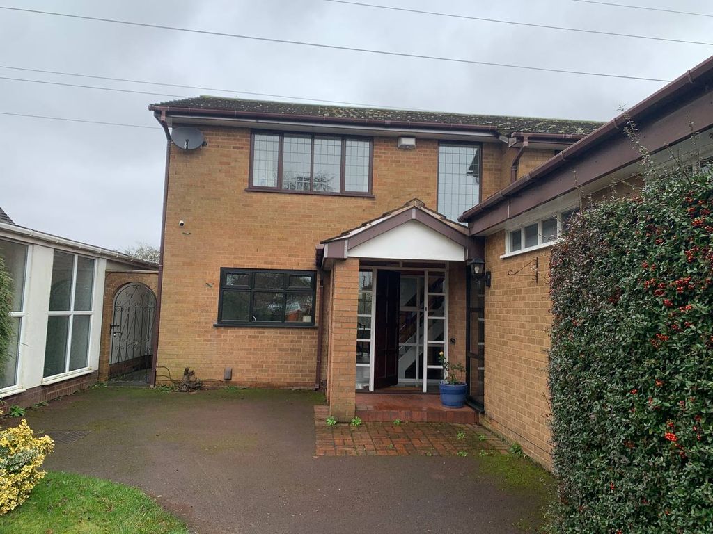 Property photo 2 of 28