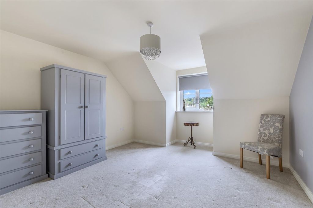 Additional image 9 of 2 bed flat for saleBlackthorn Road, Ilkley LS29