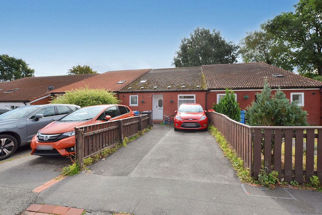 Property photo 2 of 14