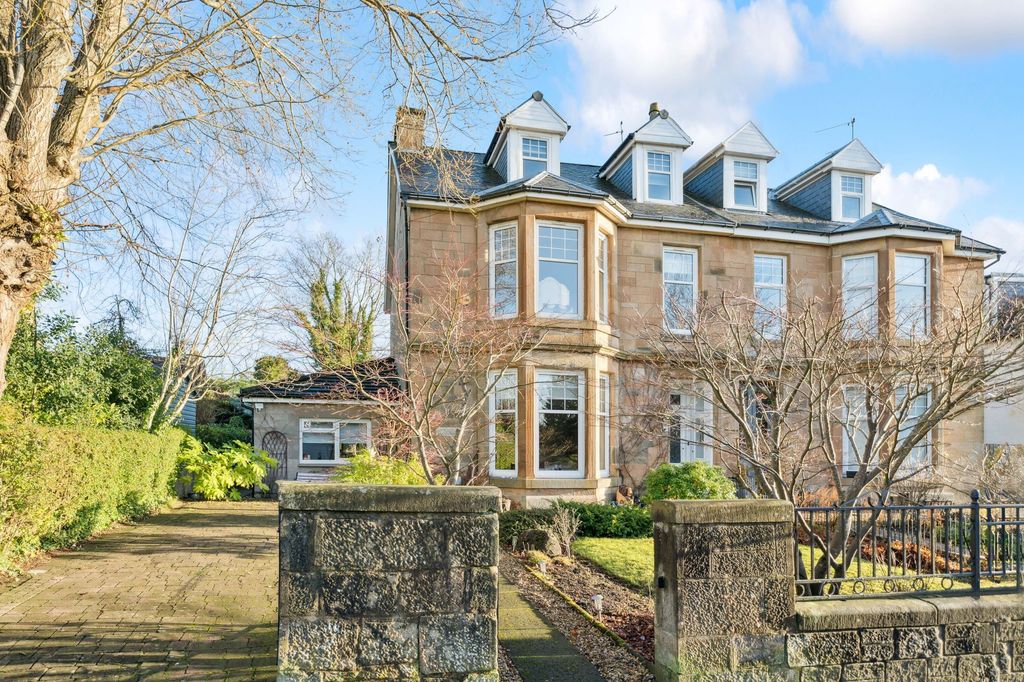 Property photo 1 of 39