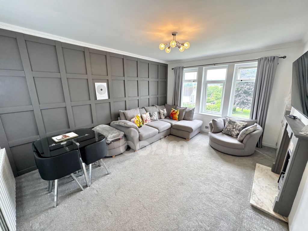 Property photo 2 of 21 Beith Road, Howwood Lounge Pic