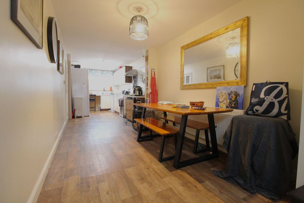 Property photo 2 of 15 Kitchen Diner