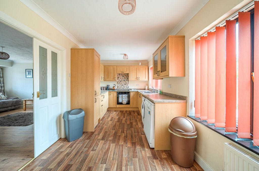 Property photo 3 of 19 1470619 (7)