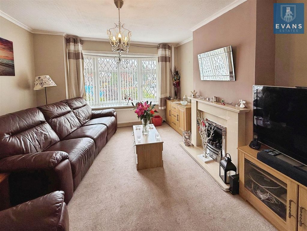 Property photo 3 of 24 Living Room