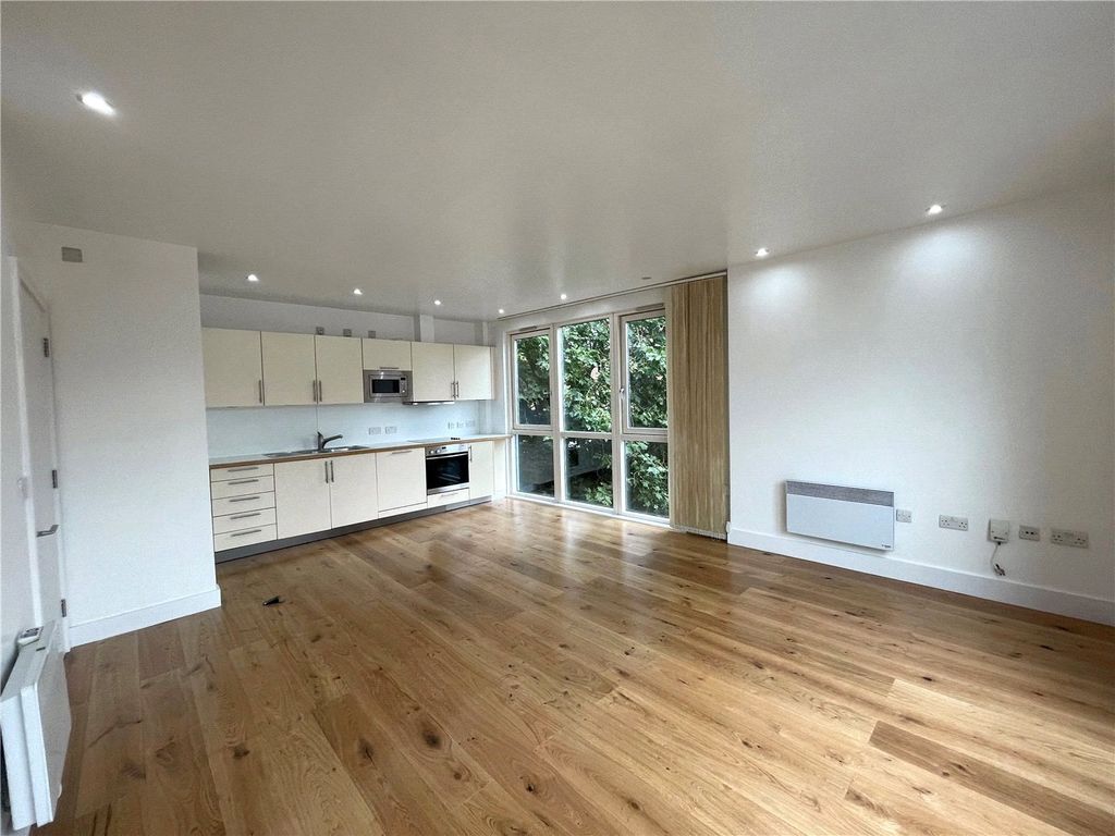 Property photo 3 of 10 Picture No. 05