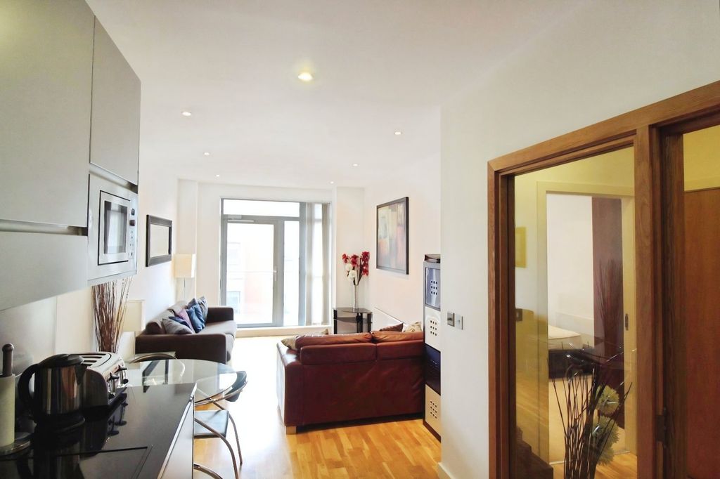 Property photo 2 of 10 Picture No. 14