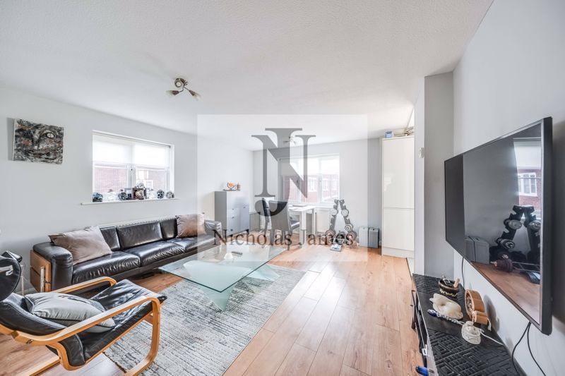 Property photo 2 of 20 Photo 8