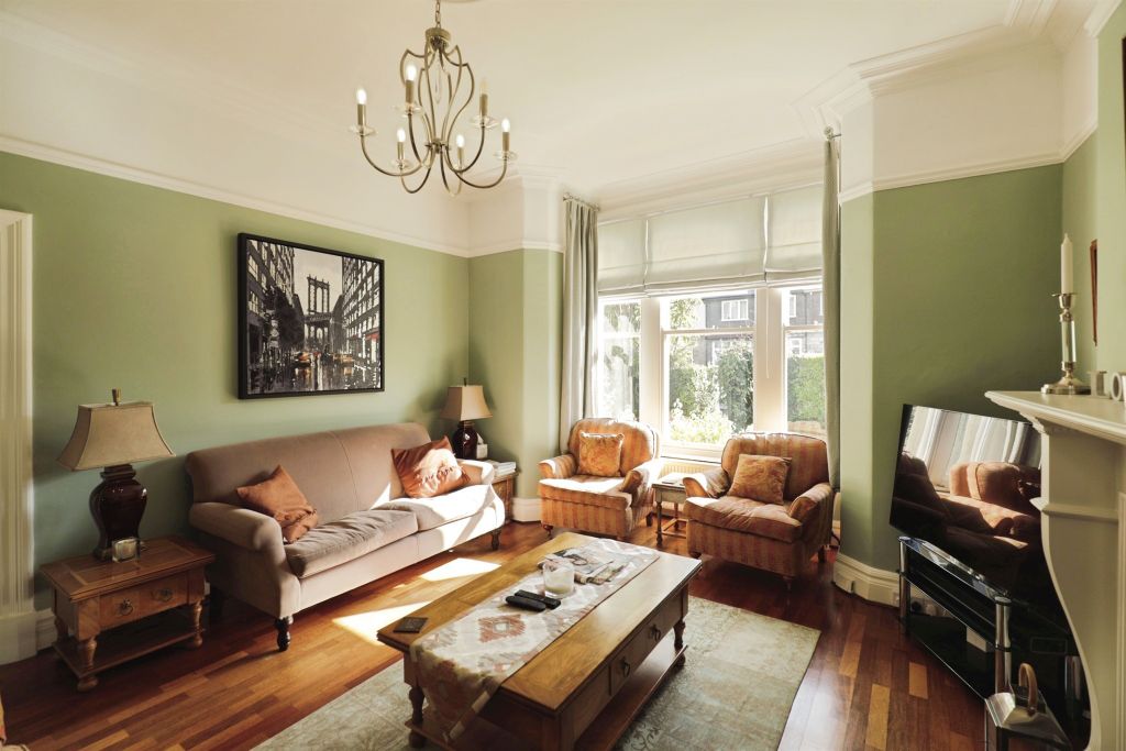 Property photo 3 of 22