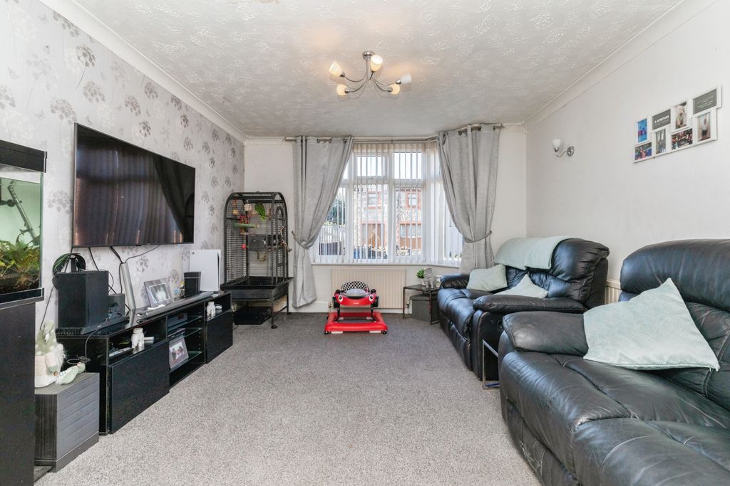 Property photo 3 of 15 Photography