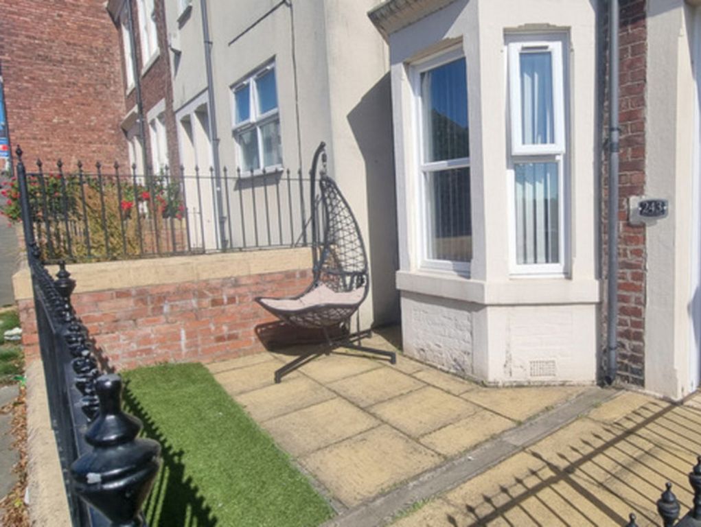 Property photo 2 of 16