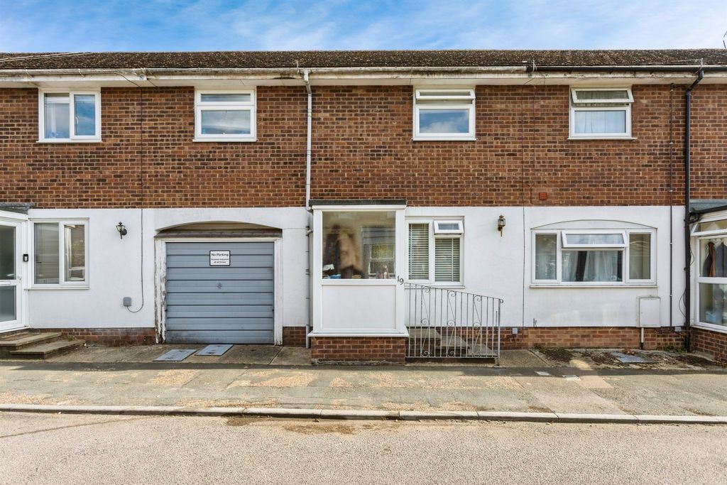 Property photo 1 of 17
