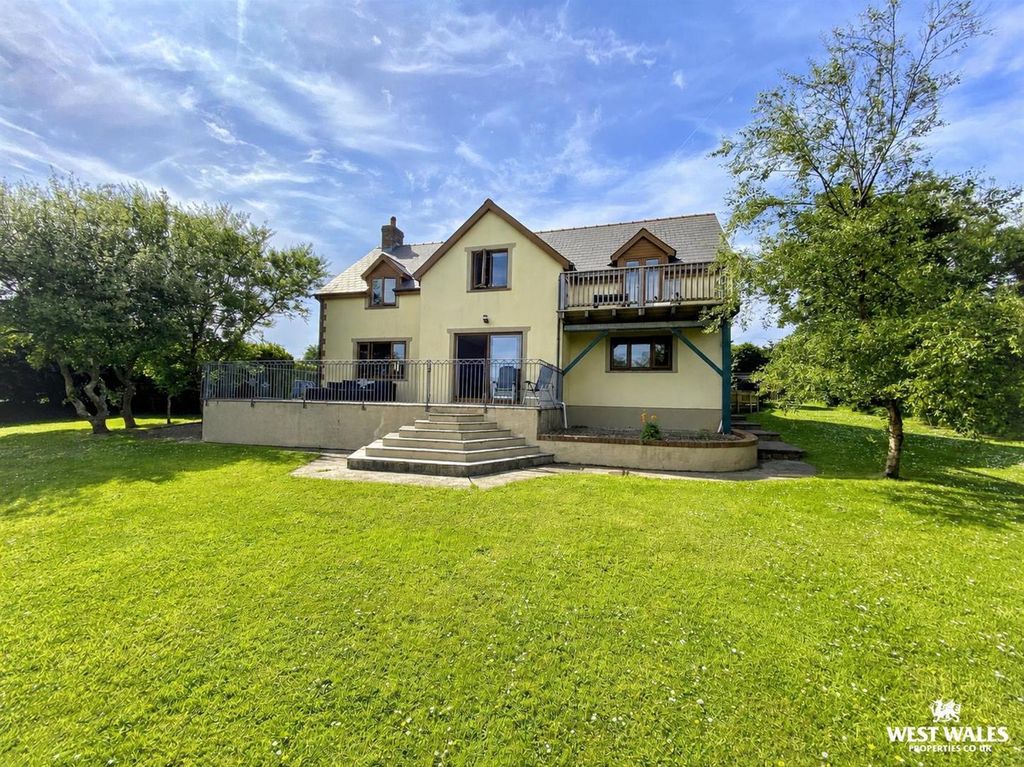 Property photo 3 of 39 41320390-2355-4A8A-8044-38d6d5A9Bb6E.Jpg