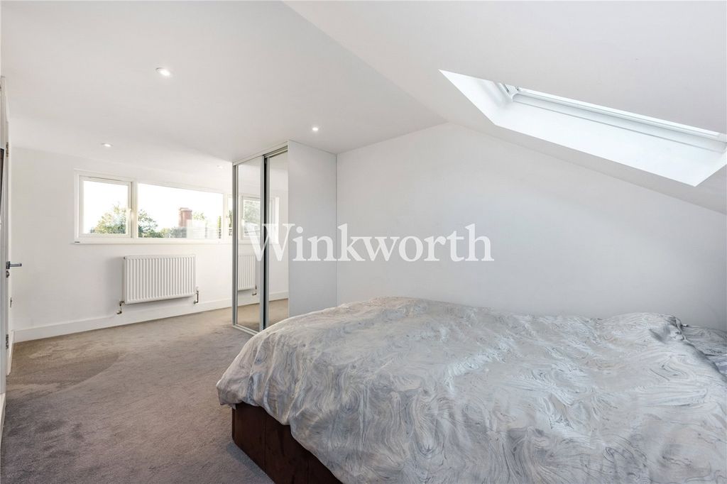 Property photo 2 of 12 Picture No. 25
