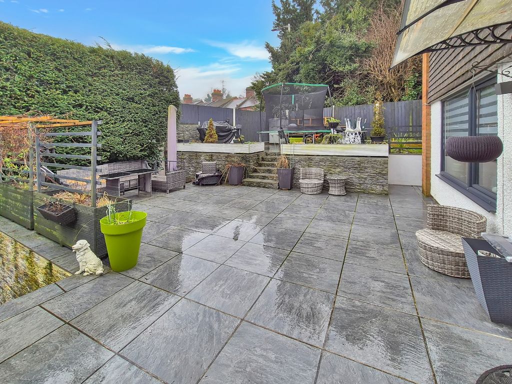 Property photo 2 of 16 3951773
