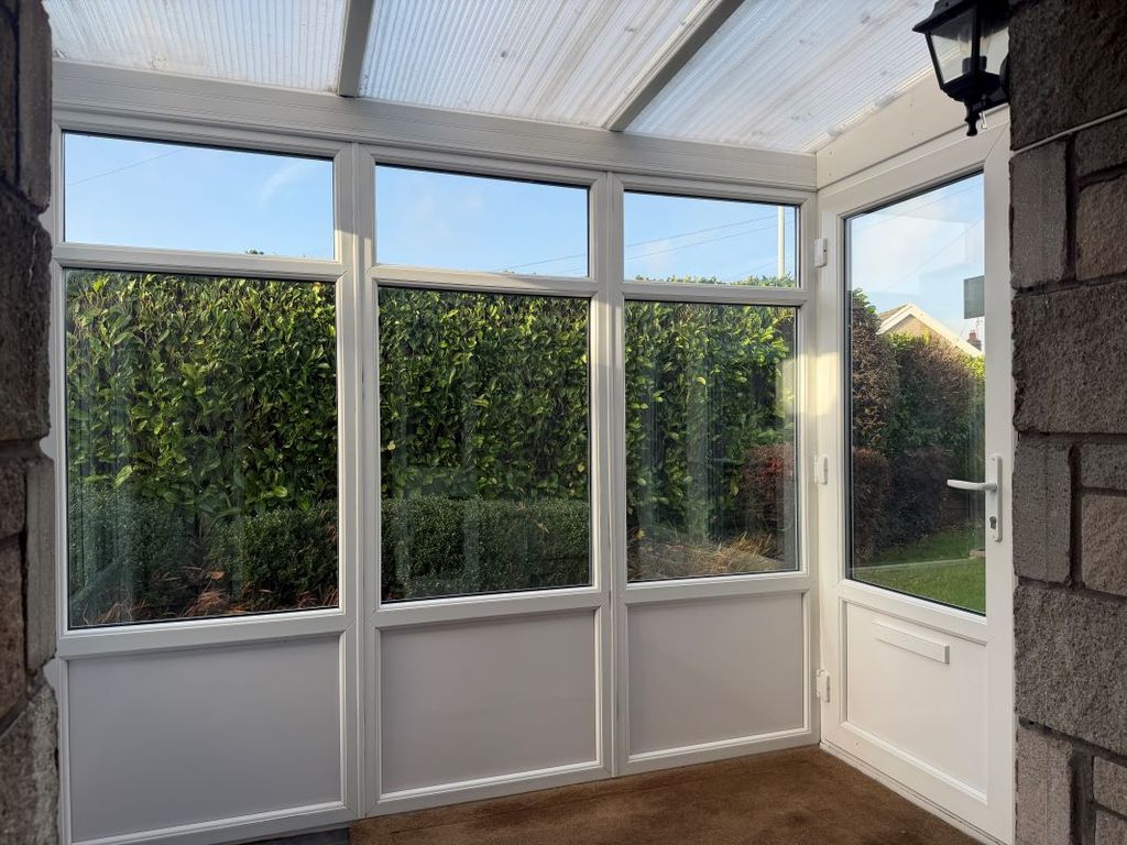 Property photo 2 of 28