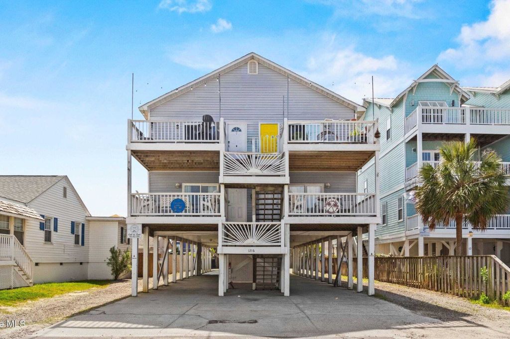 Property photo 1 of 31