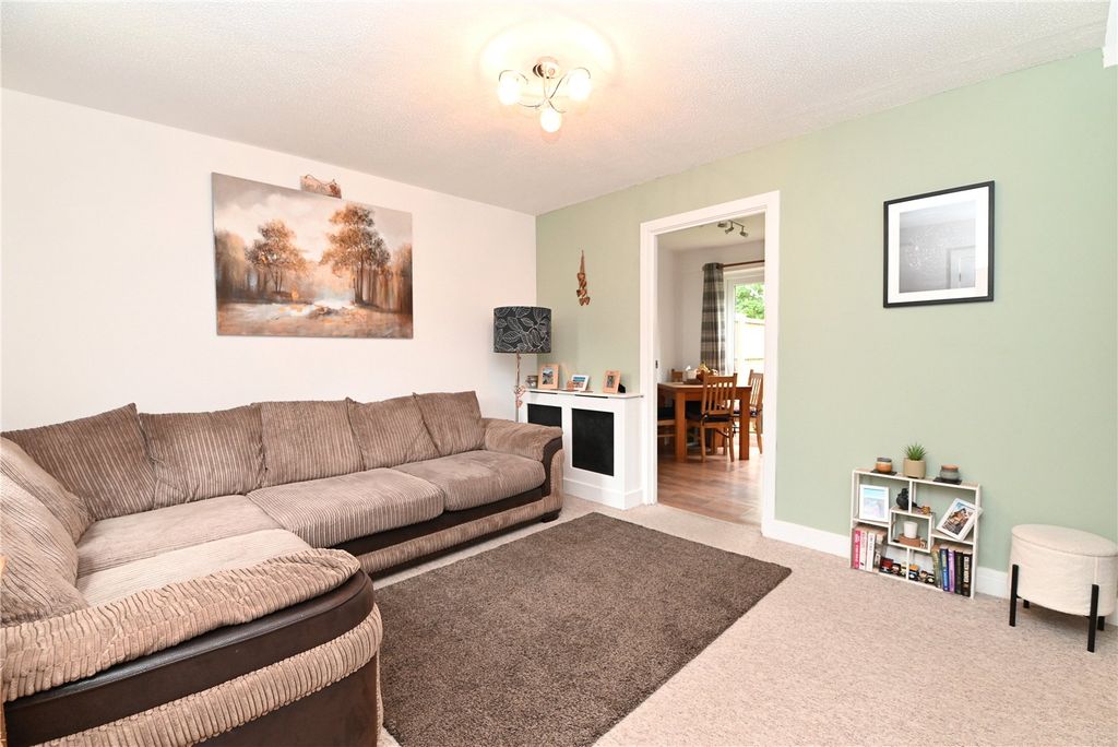 Property photo 2 of 17 Picture No. 04