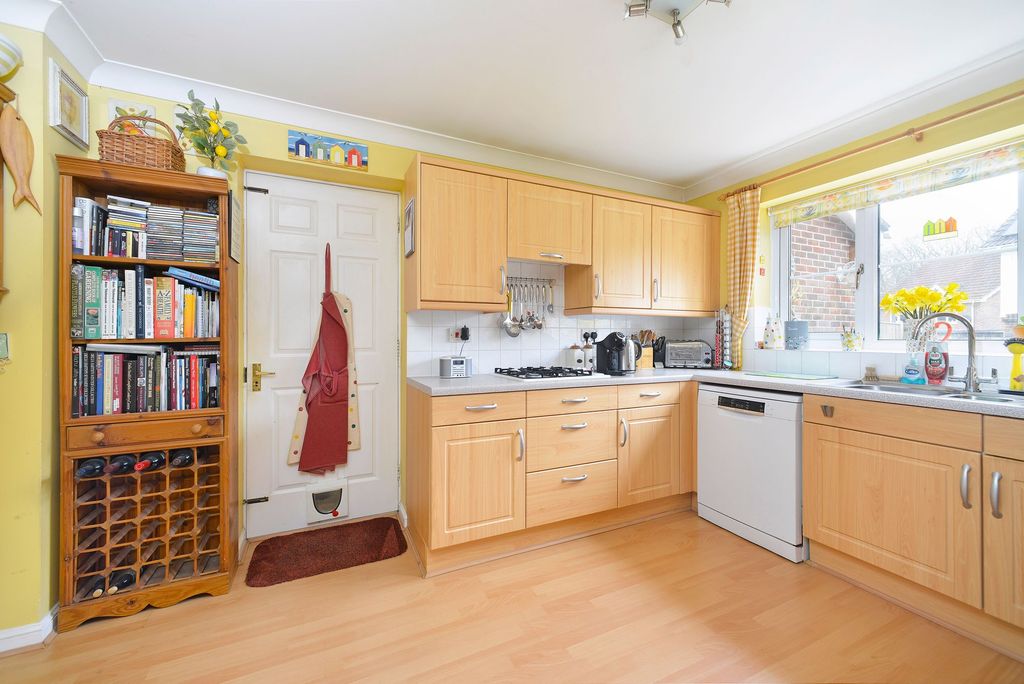 Property photo 3 of 16