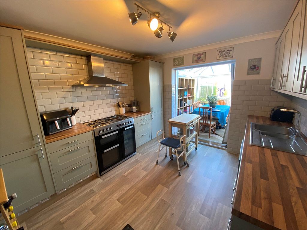 Property photo 3 of 28 Picture No. 22