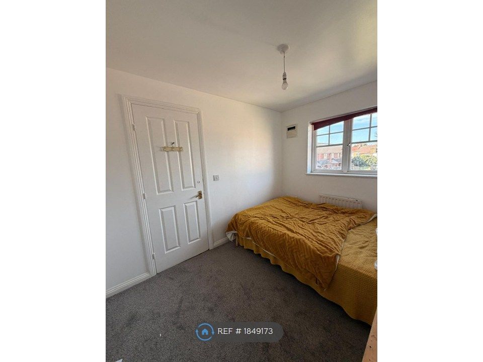 Property photo 2 of 4