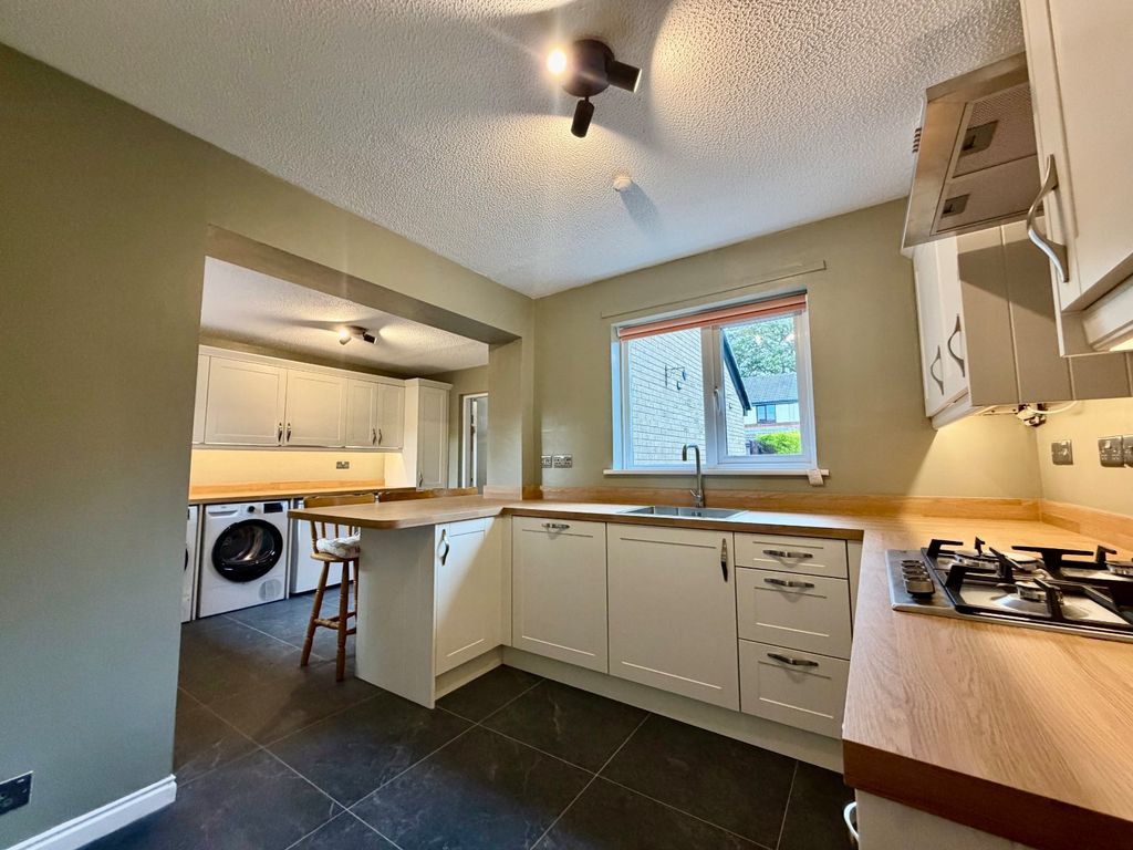 Property photo 3 of 15 Kitchen