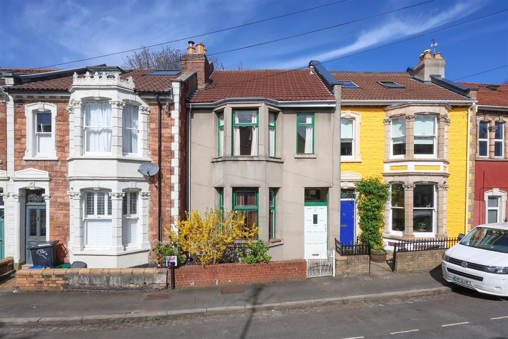 Property photo 1 of 14