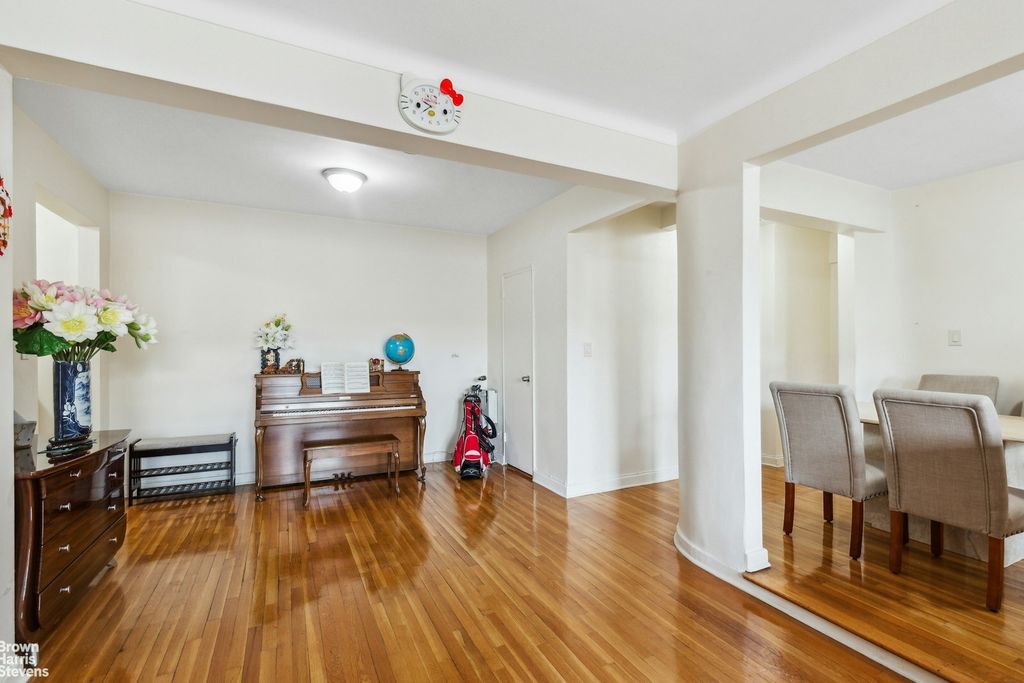 Property photo 3 of 10 <Alttext/>