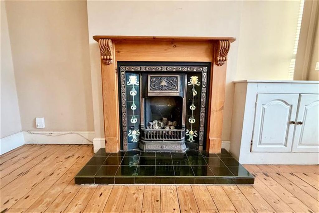 Property photo 2 of 30 (Main)