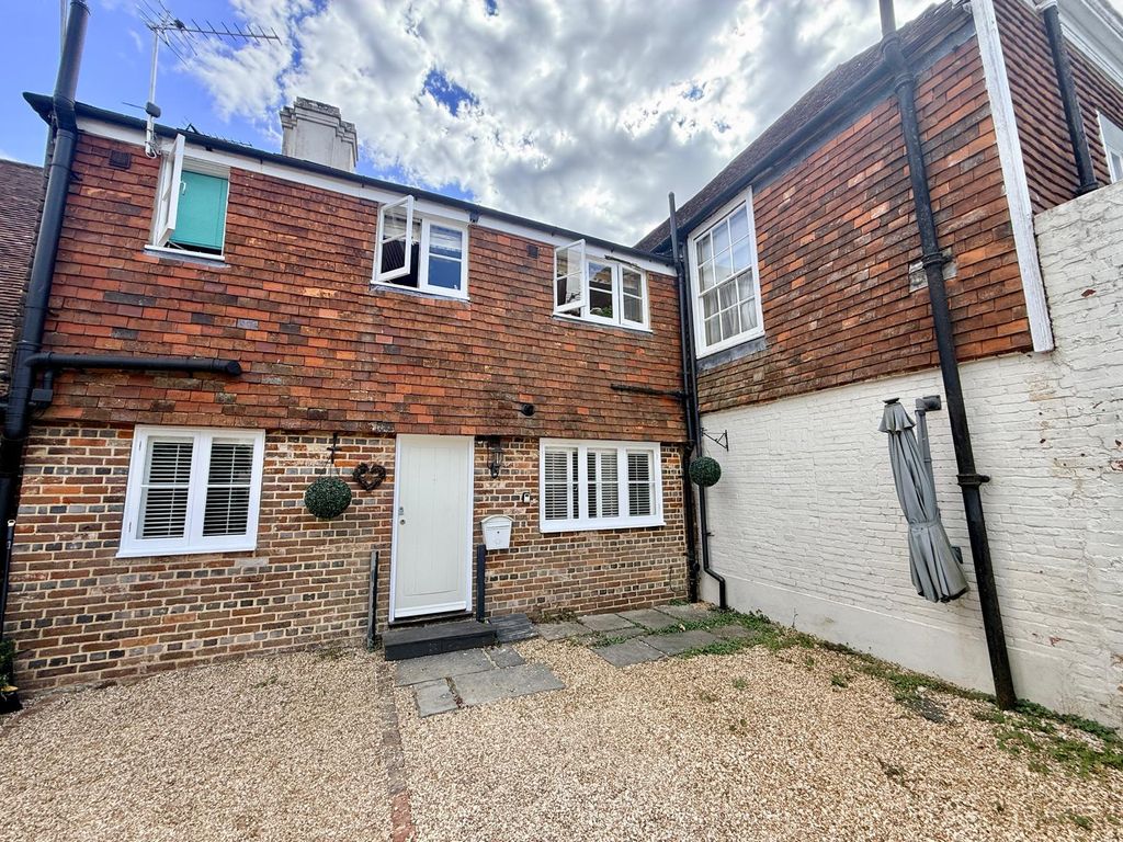 Property photo 1 of 9