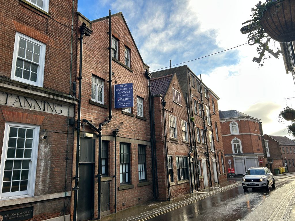 Property photo 2 of 3