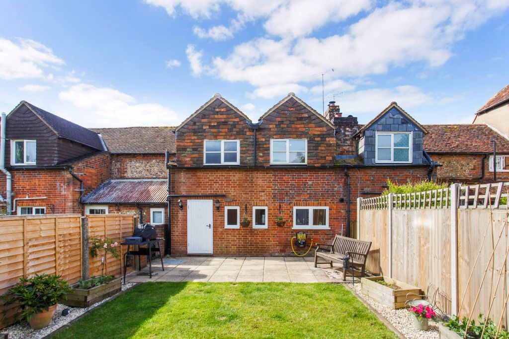 Property photo 3 of 23