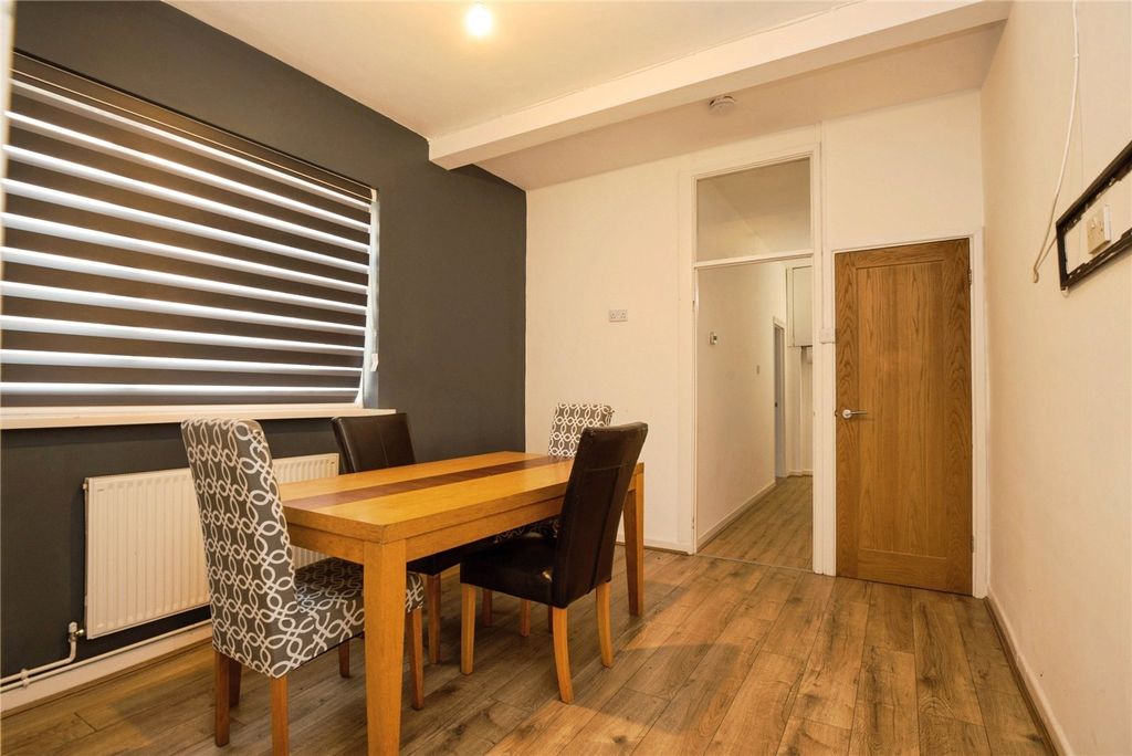 Property photo 3 of 14 Dining Area